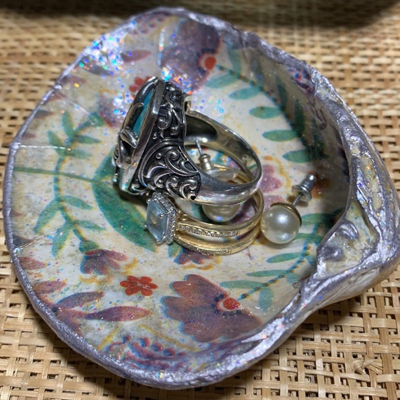 Floral Designed Decoupage Trinket Dish - Picture 5 of 9